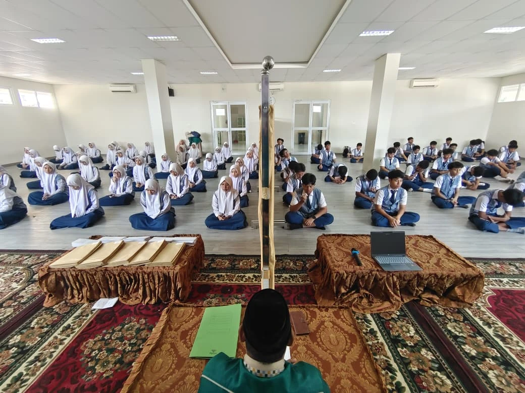 Pengumuman Kelulusan Angkatan IX SMPIT Nur Hikmah
